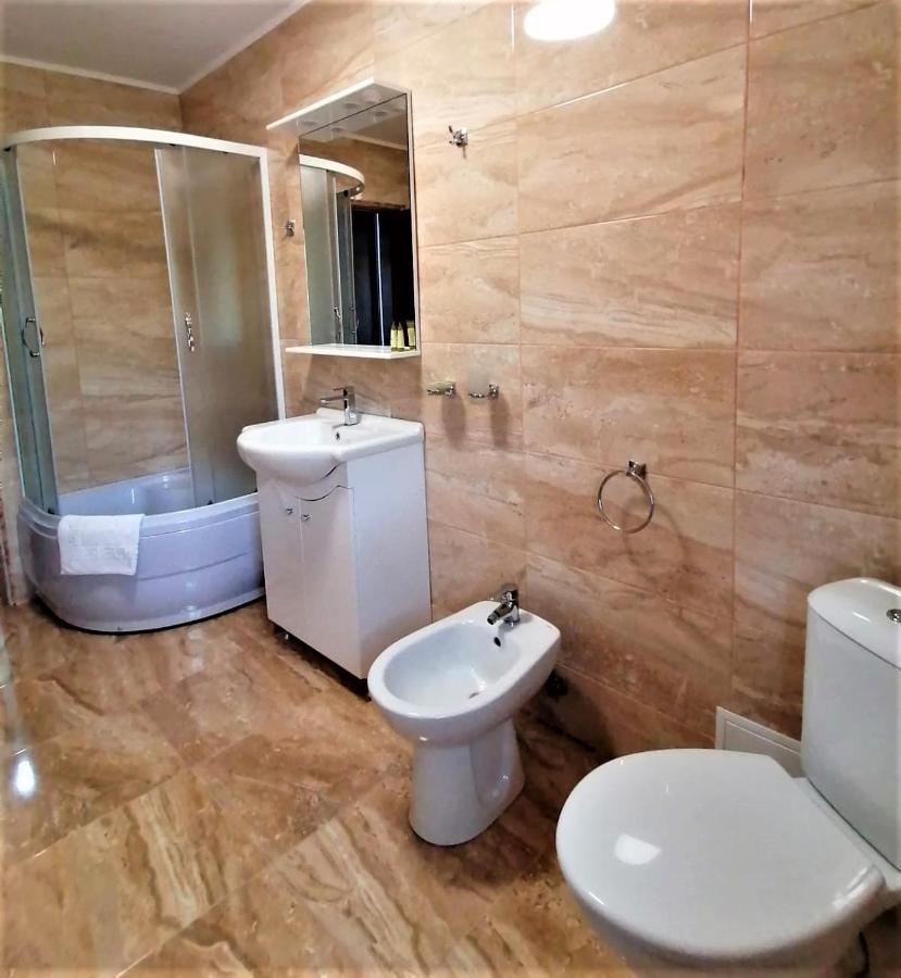 מלון Casa Carp Calarasi מראה חיצוני תמונה
